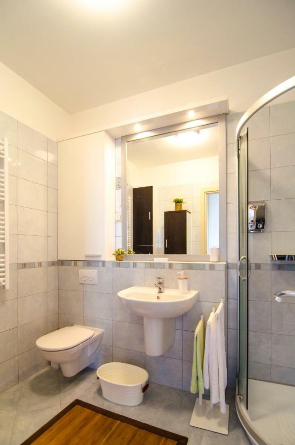 Split Apartment Sinisa Ngoại thất bức ảnh